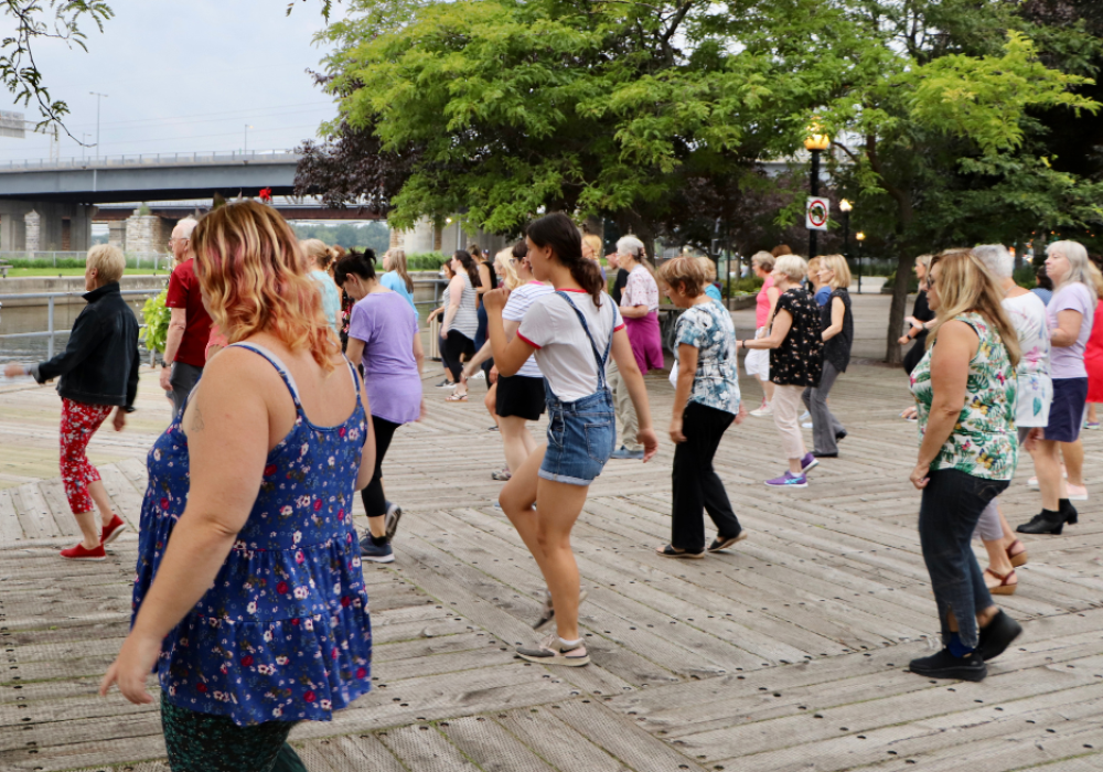 Soirées danse en ligne