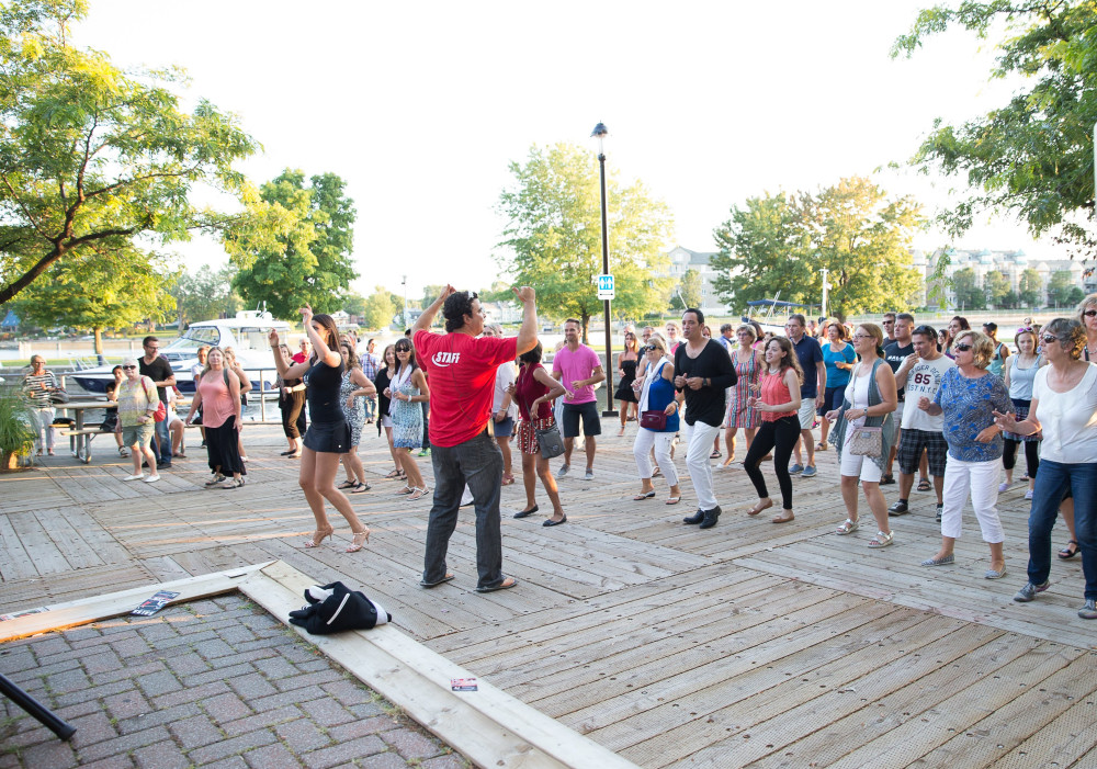 Salsa sur la promenande